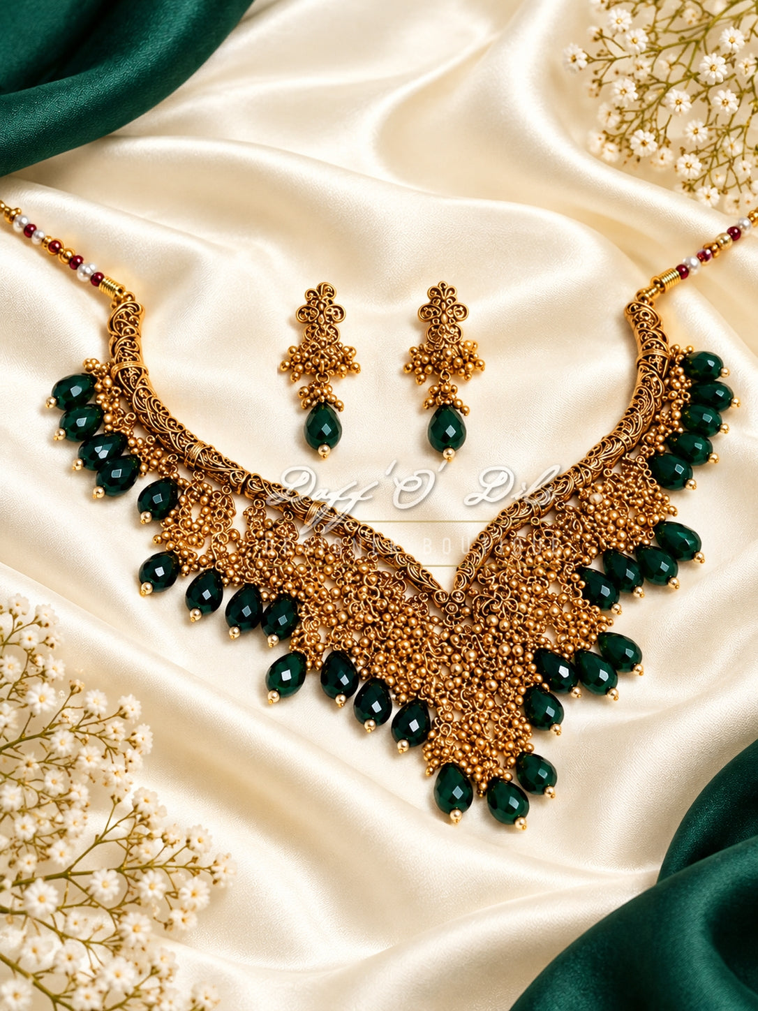 ANTIQUE GOLD-TONE NECKLACE & EARRING SET