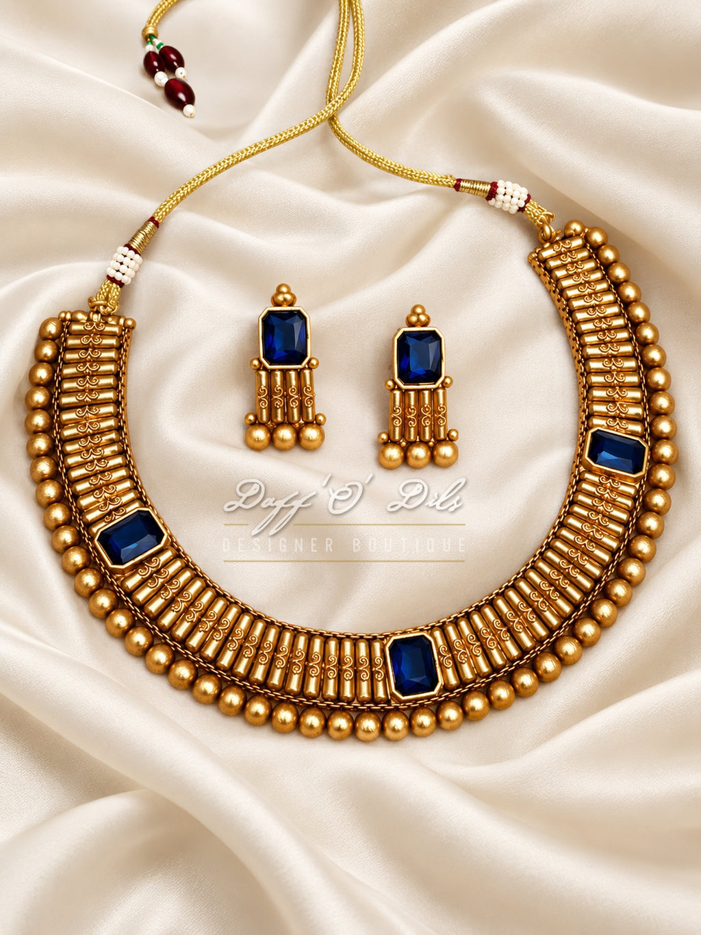 ANTIQUE GOLD-TONE NECKLACE & EARRING SET