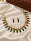 Traditional Antique Green & Gold-Tone Jewelry Set